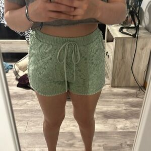 Light green Summer shorts, non-adjustable waist size medium
